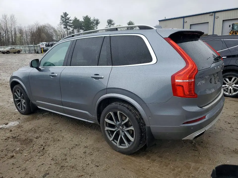 2017 VOLVO XC90 T6  