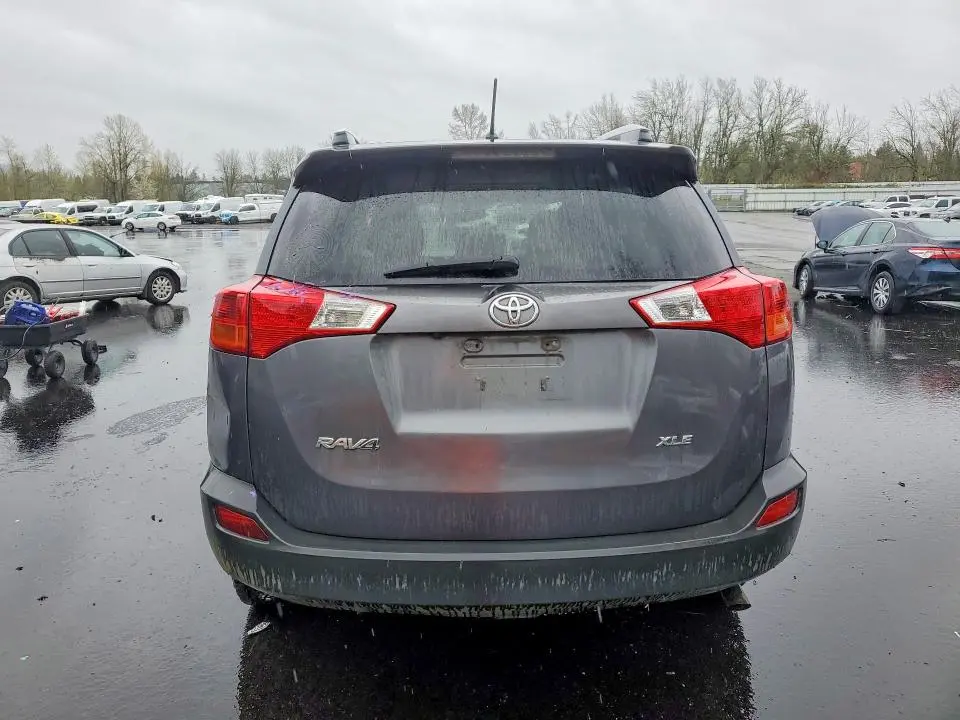 2014 TOYOTA RAV4 XLE  