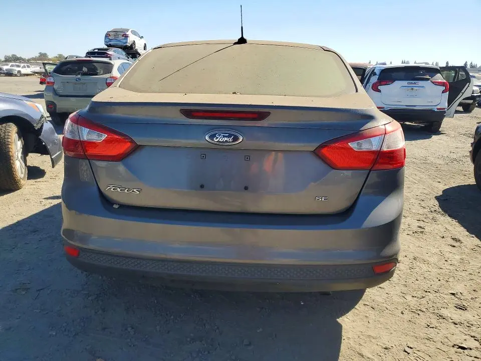 2014 FORD FOCUS SE  