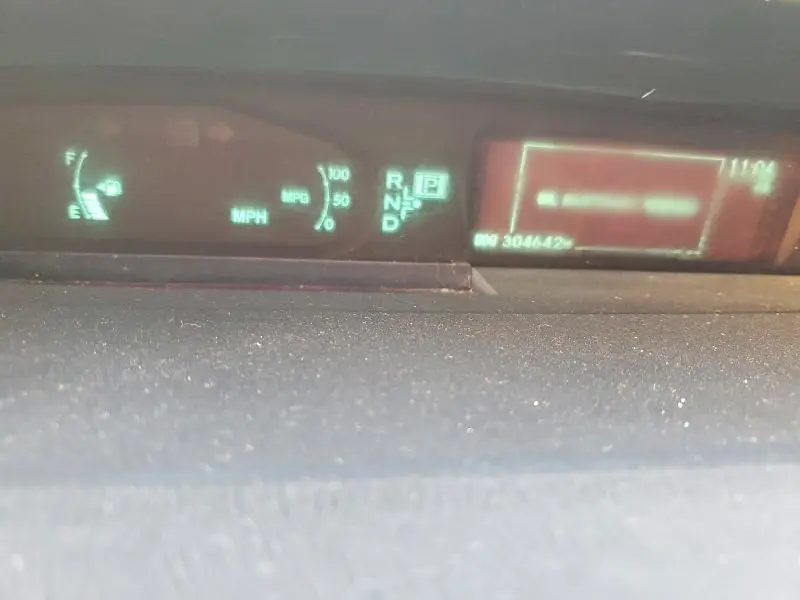 2010 TOYOTA PRIUS III  