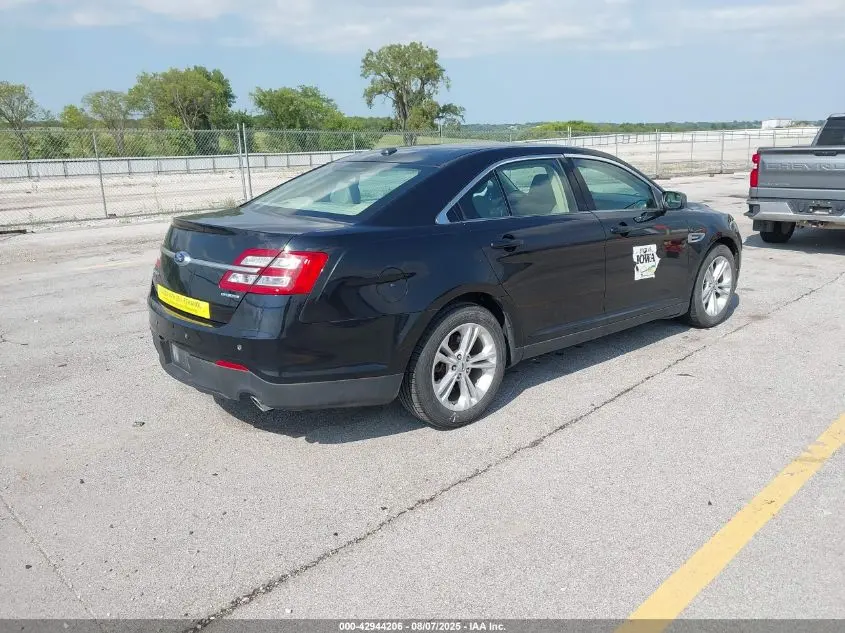 2016 FORD TAURUS SE