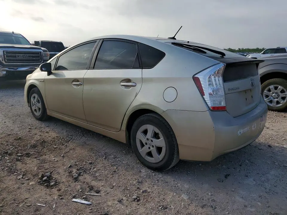 2010 TOYOTA PRIUS II  