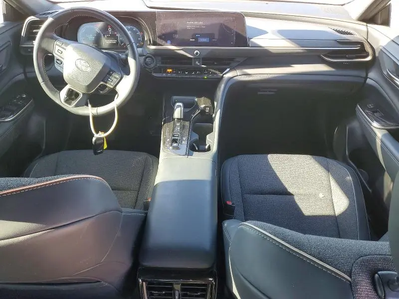 2024 TOYOTA CROWN XLE  