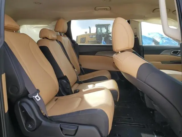 2024 KIA CARNIVAL LX  