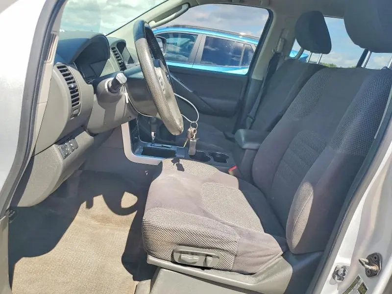 2011 NISSAN PATHFINDER S  