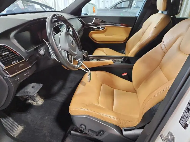 2018 VOLVO XC90 T6  