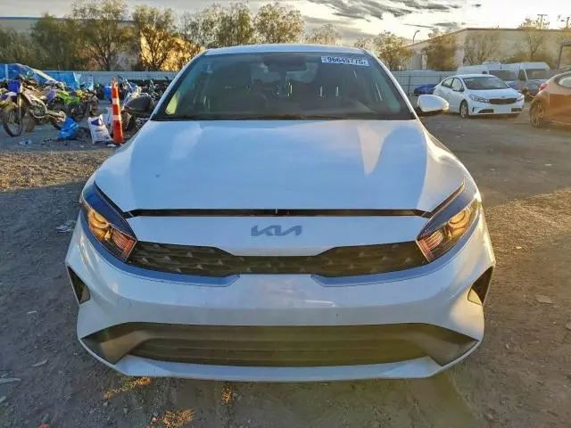 2024 KIA FORTE LX  