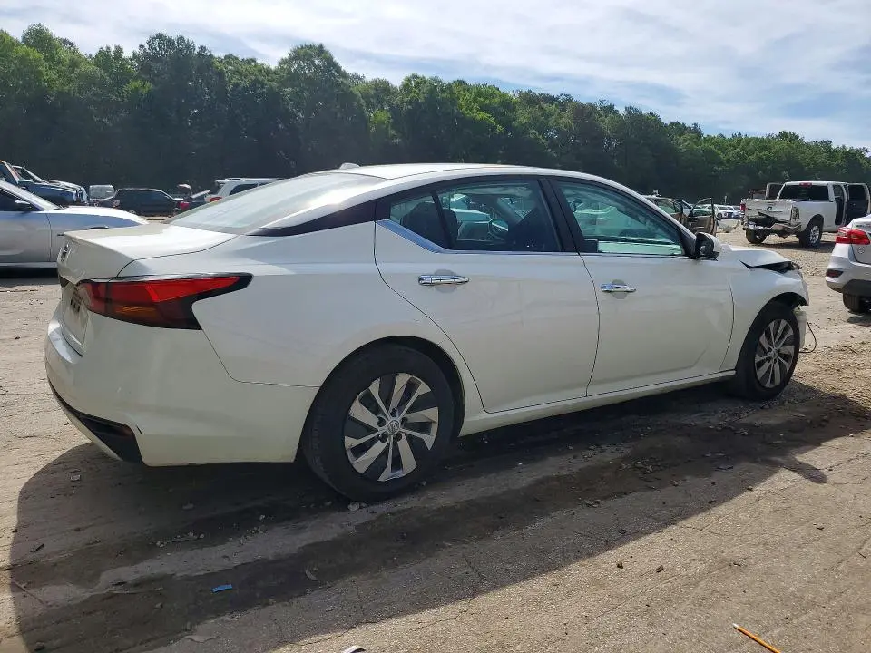 2019 NISSAN ALTIMA S  
