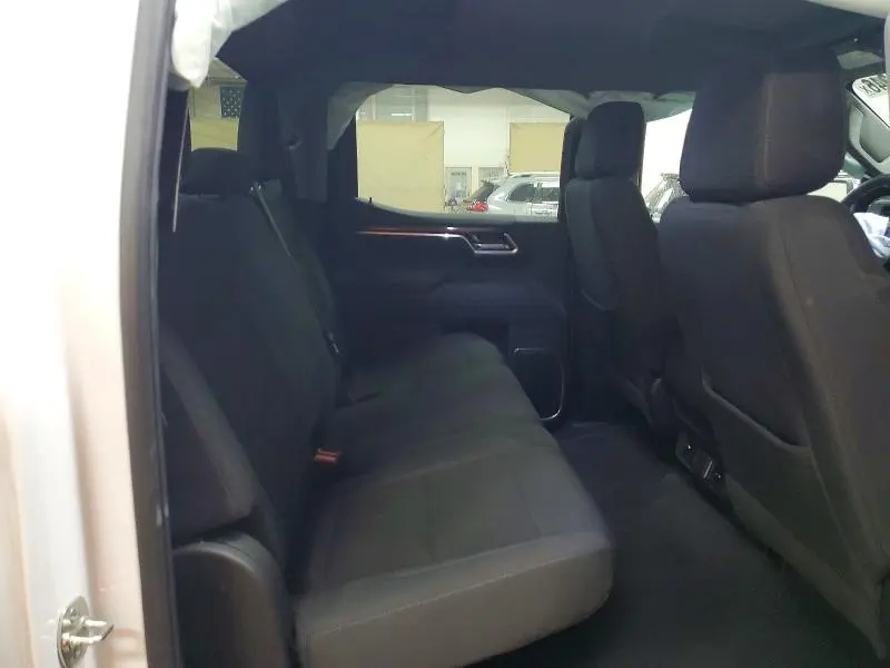 2025 CHEVROLET SILVERADO K1500 LT  