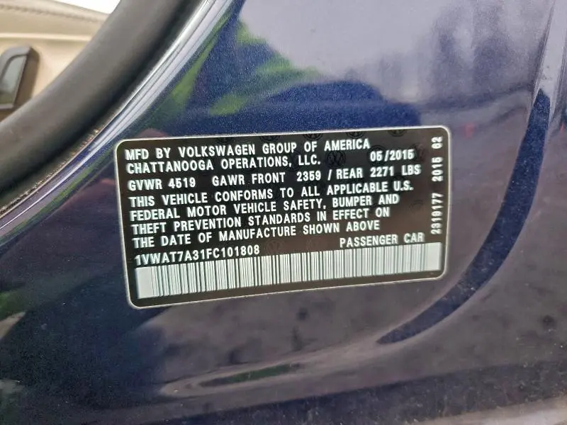 2015 VOLKSWAGEN PASSAT S  