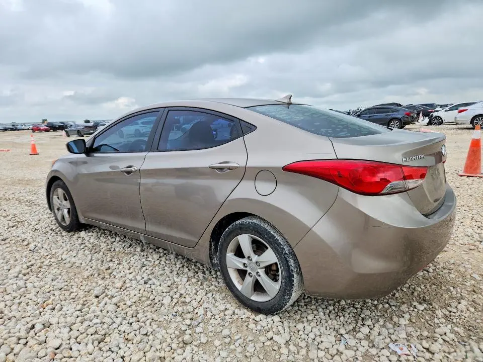 2013 HYUNDAI ELANTRA GLS  