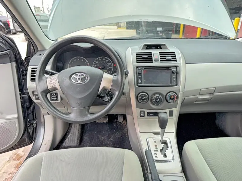 2013 TOYOTA COROLLA BASE  