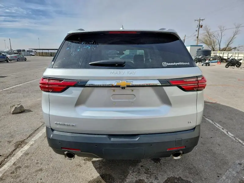 2022 CHEVROLET TRAVERSE LT  