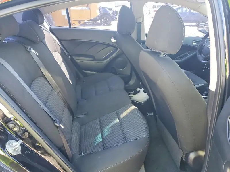 2018 KIA FORTE LX  