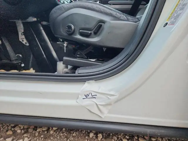 2020 VOLVO XC60 T5 MOMENTUM  