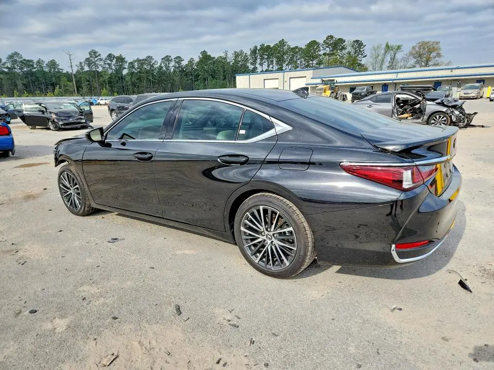 2025 LEXUS ES 300H BASE  