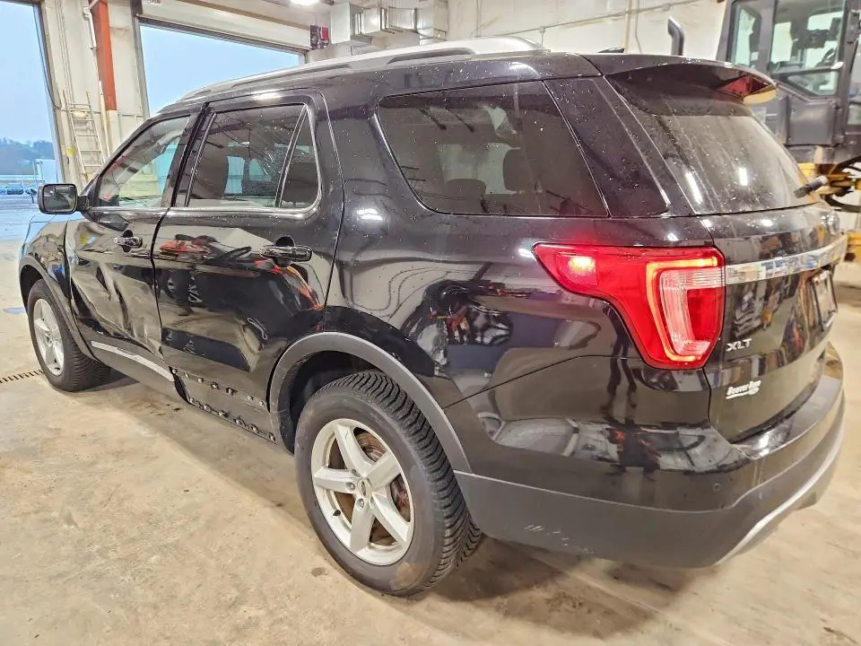 2017 FORD EXPLORER XLT  