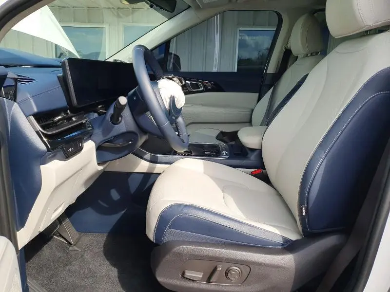 2025 KIA CARNIVAL SX PRESTIGE  
