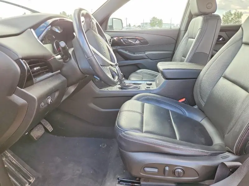 2022 CHEVROLET TRAVERSE RS  