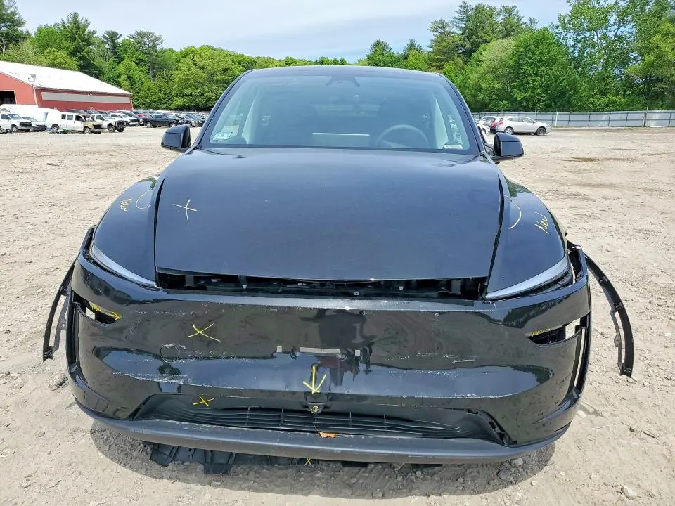 2026 TESLA MODEL Y   