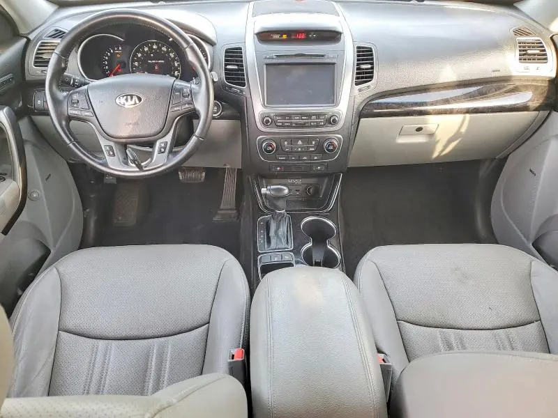 2014 KIA SORENTO   