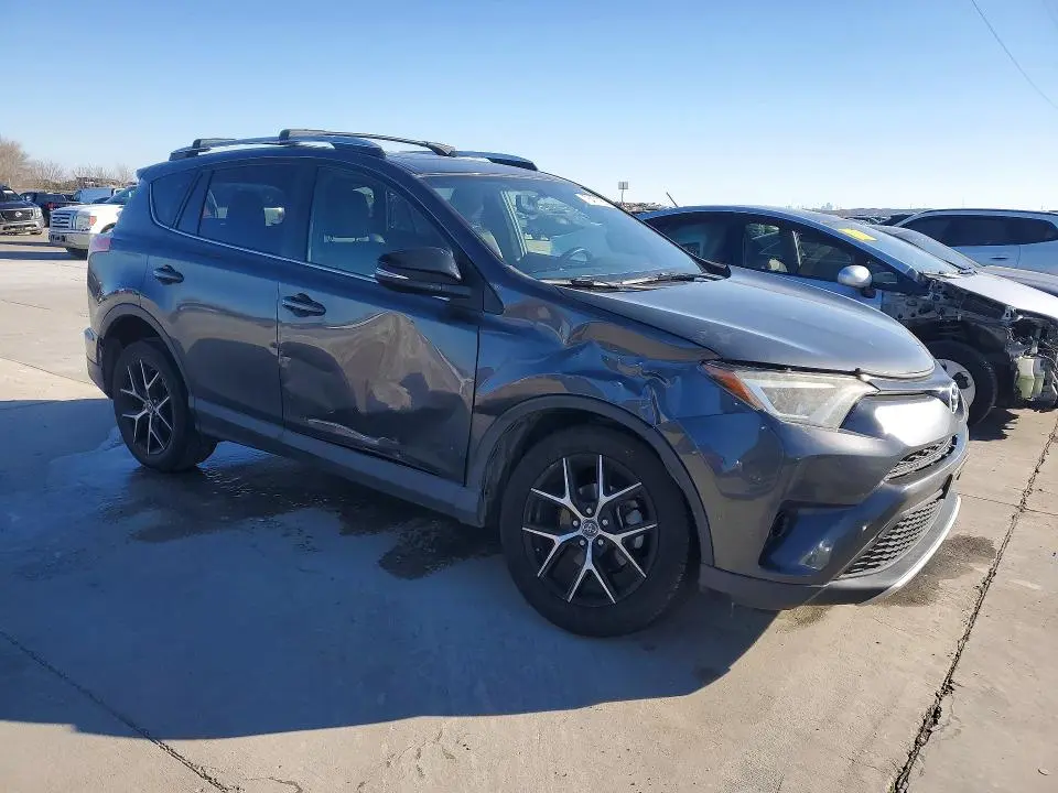 2016 TOYOTA RAV4 SE  