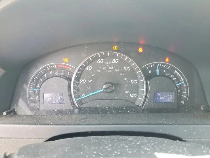 2013 TOYOTA CAMRY LE  