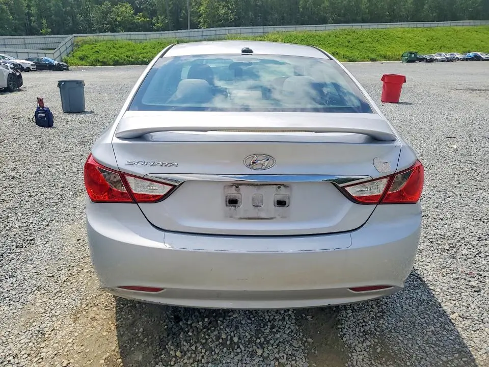 2012 HYUNDAI SONATA GLS  