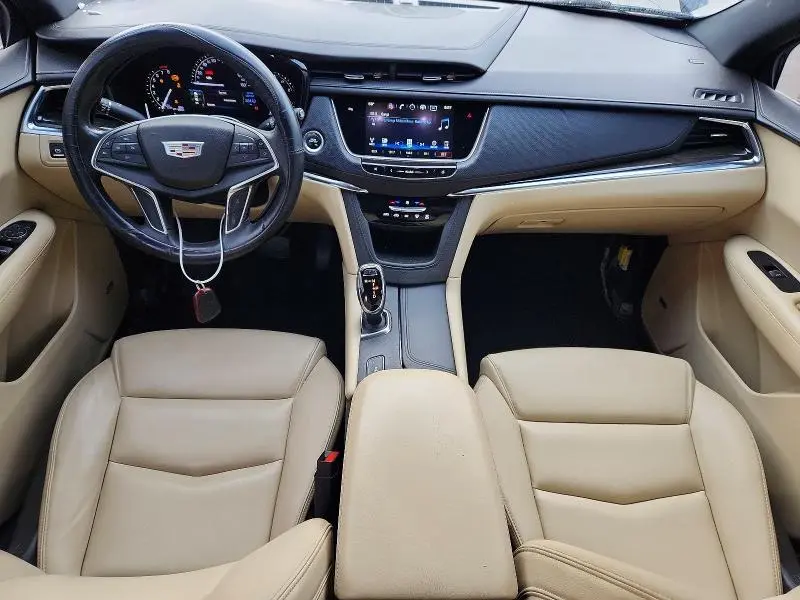2017 CADILLAC XT5   