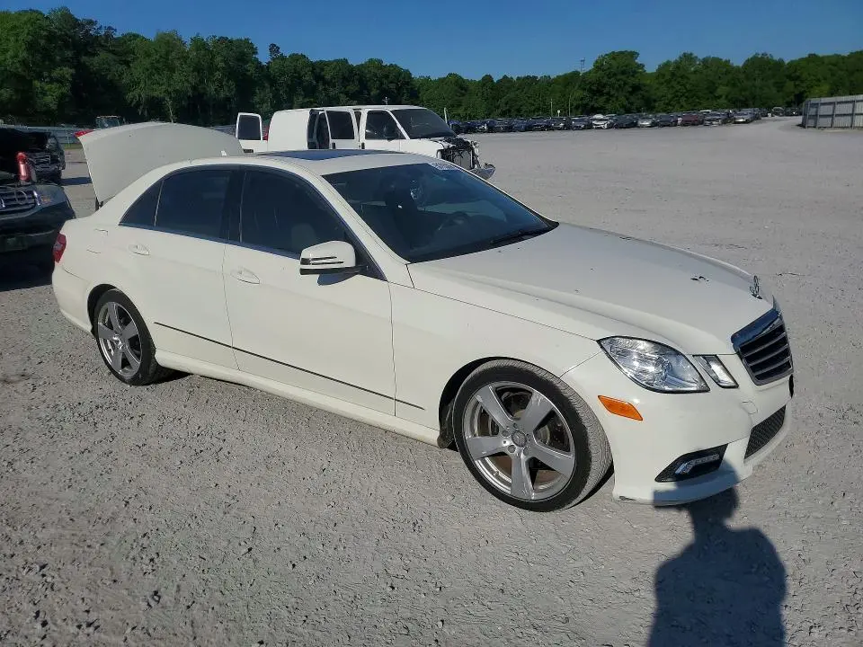 2011 MERCEDES-BENZ E 350  