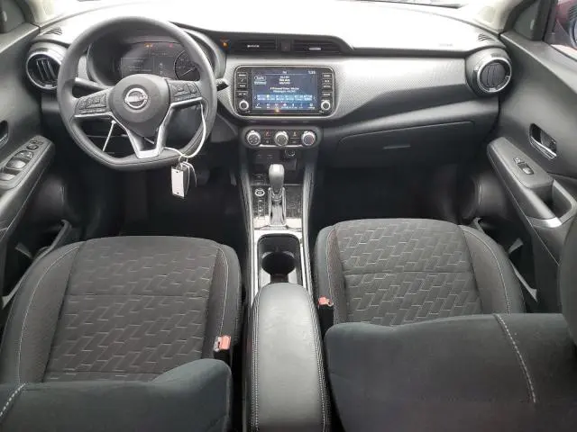 2024 NISSAN KICKS SV  