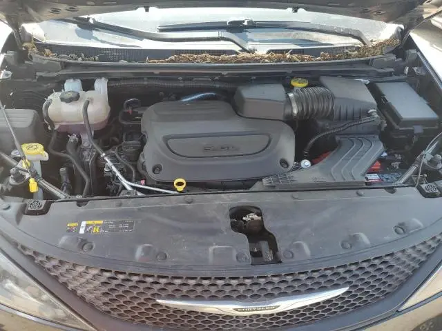 2023 CHRYSLER VOYAGER LX  