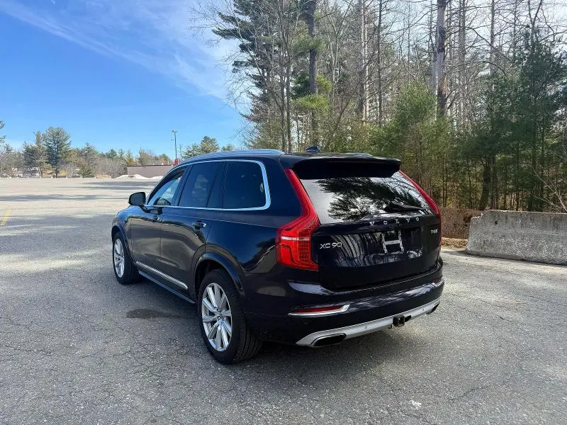 2016 VOLVO XC90 T6  