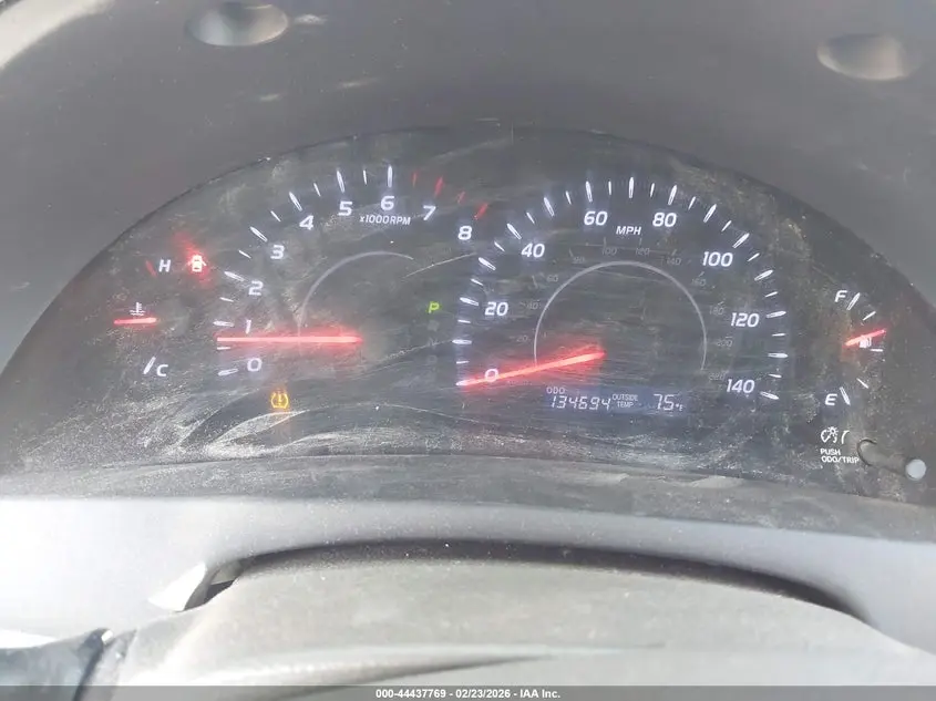 2010 TOYOTA CAMRY LE