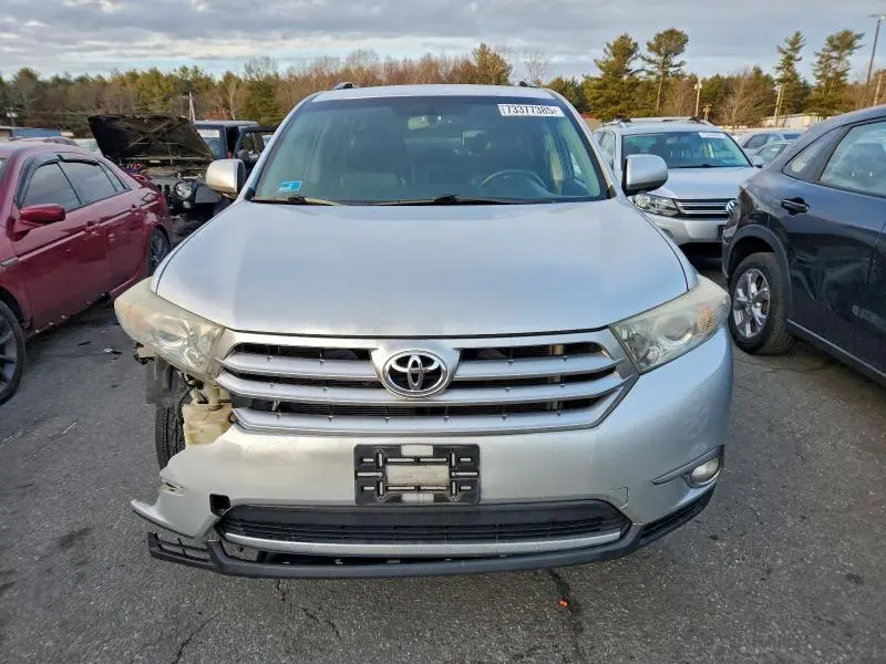 2013 TOYOTA HIGHLANDER LIMITED  