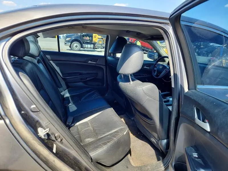 2011 HONDA ACCORD SE  