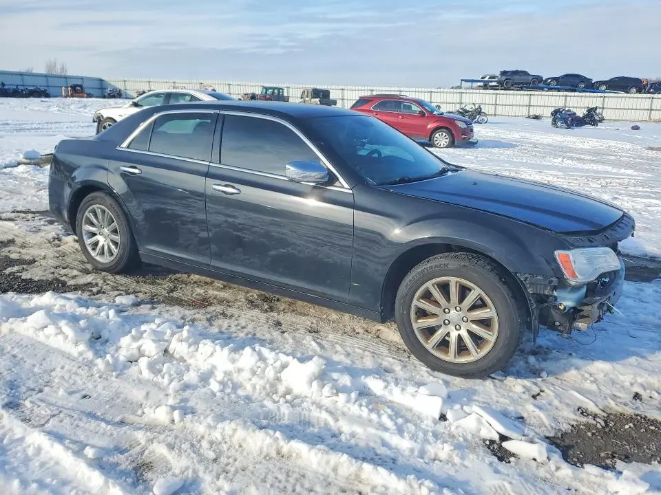 2011 CHRYSLER 300 LIMITED  