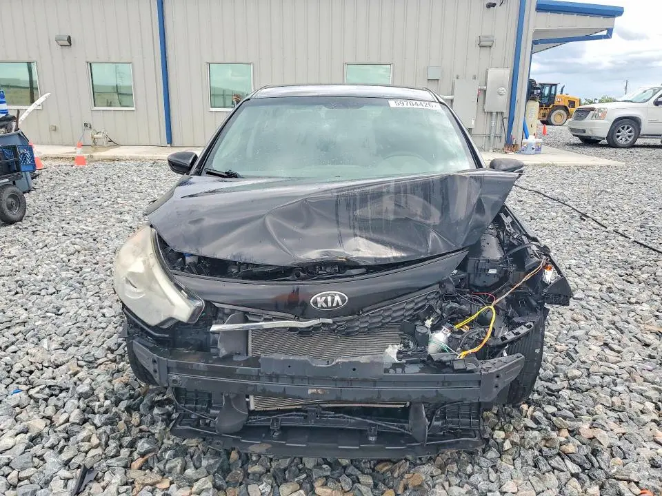 2016 KIA FORTE LX  