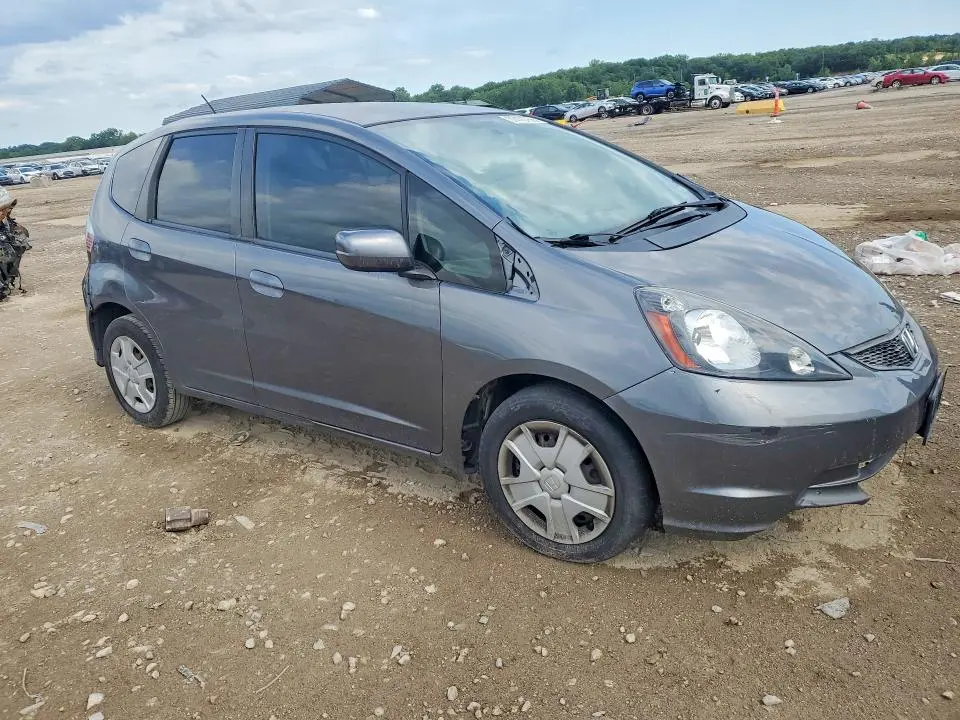 2013 HONDA FIT   