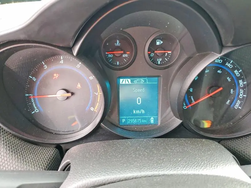 2013 CHEVROLET CRUZE LT  