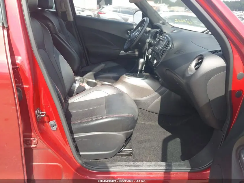 2012 NISSAN JUKE SL