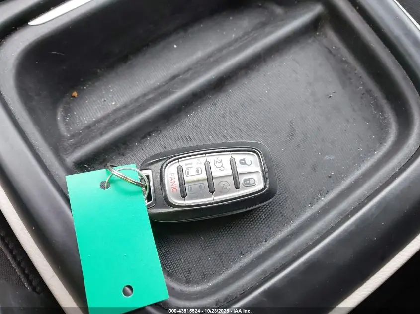 2019 CHRYSLER PACIFICA TOURING PLUS