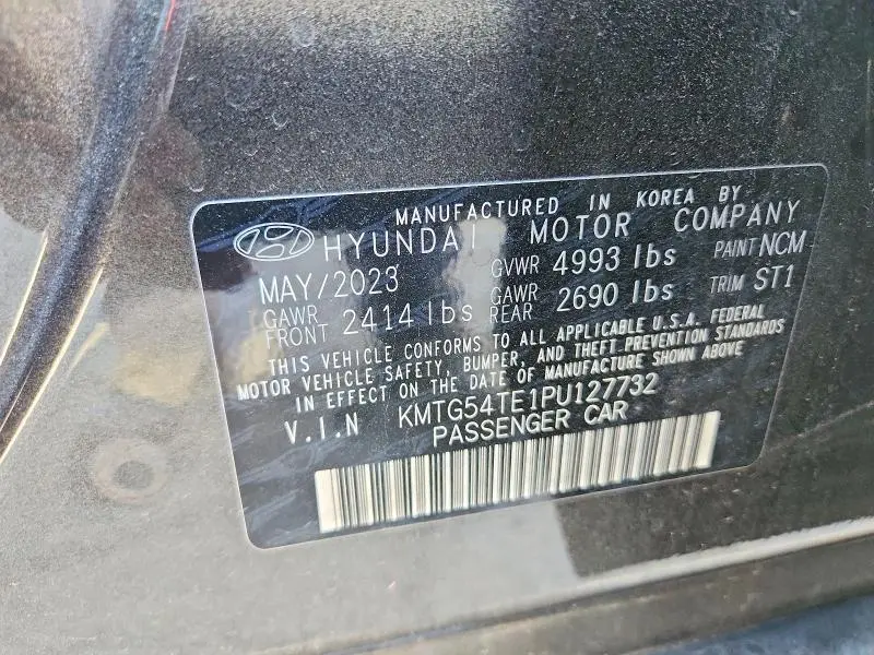 2023 GENESIS G70 3.3T STANDARD  