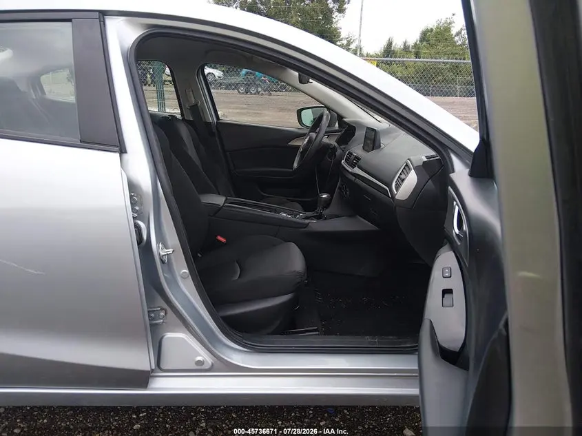 2018 MAZDA MAZDA3 SPORT