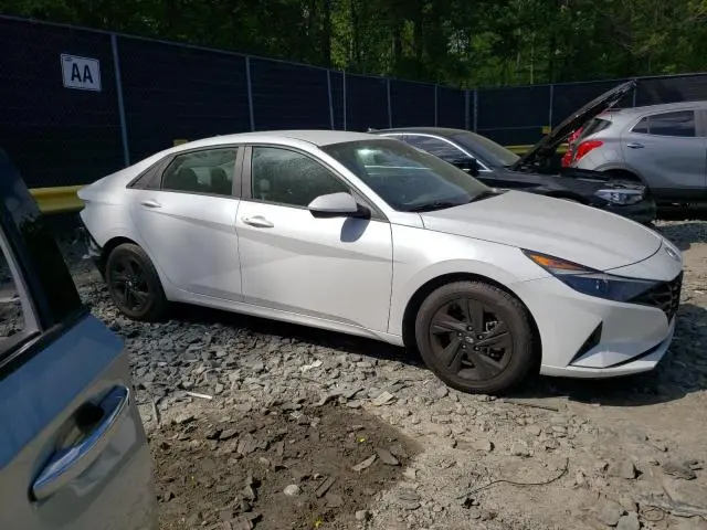 2021 HYUNDAI ELANTRA SEL  