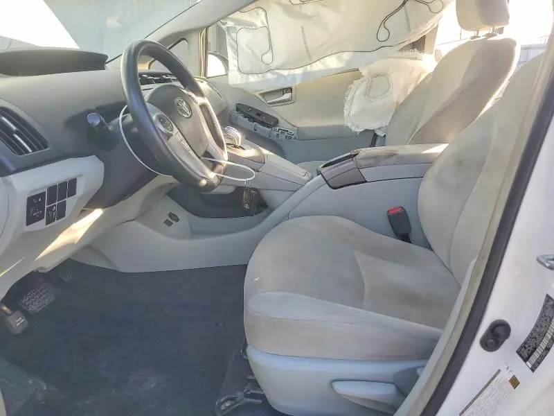 2015 TOYOTA PRIUS THREE  