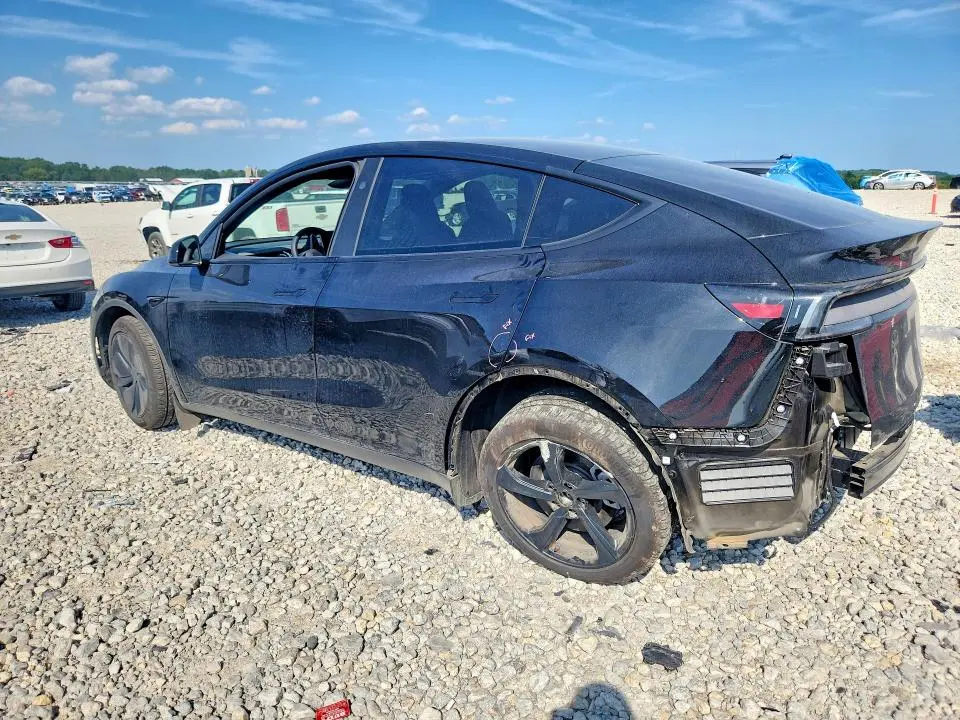 2026 TESLA MODEL Y   
