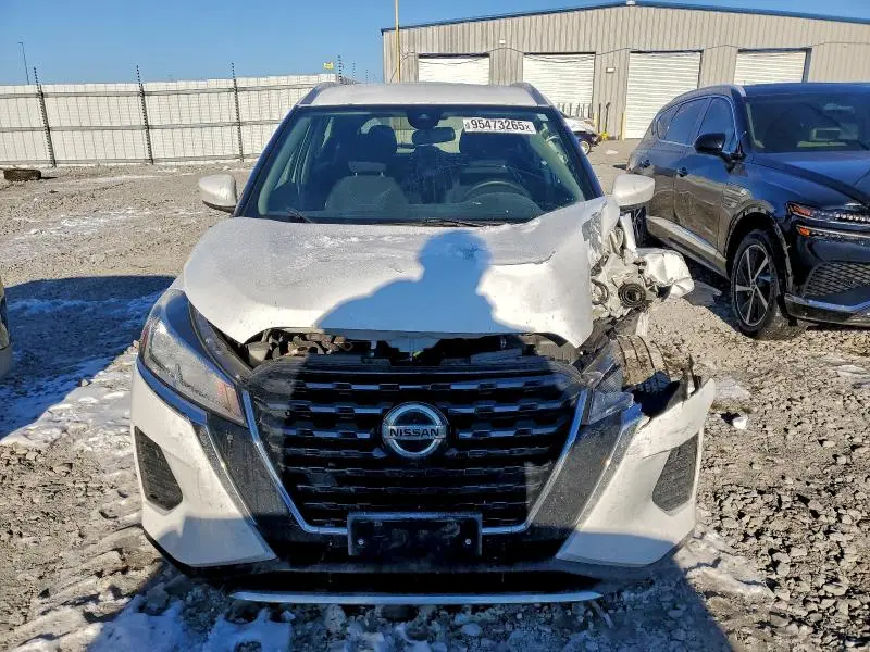 2021 NISSAN KICKS SV  