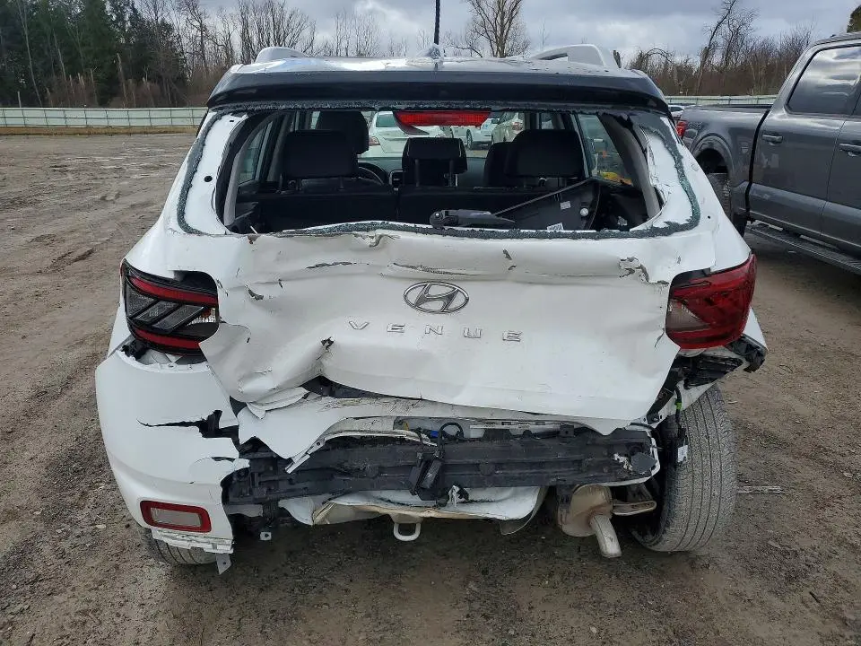 2025 HYUNDAI VENUE LIMITED  