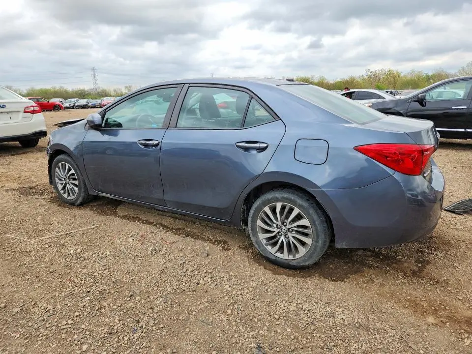 2018 TOYOTA COROLLA XLE  